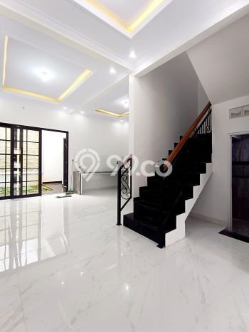 Rumah Luas Asri 3 KT Siap Huni di Pinang Ranti Jakarta Timur Rumah Luas Asri 3 KT Siap Huni di Pinang Ranti Jakarta Timur