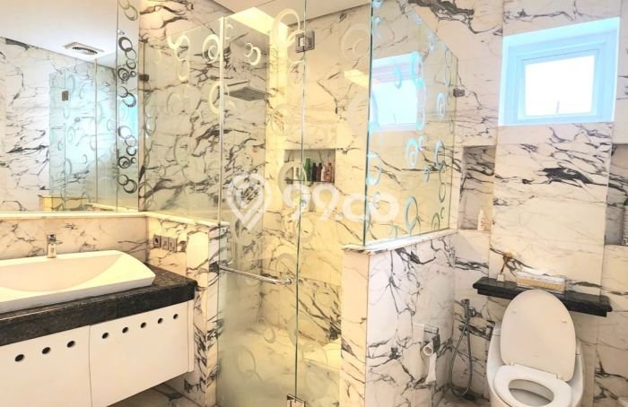 Hunian Elit LB 670m2 Siap Huni Desain Elegan di Cibubur, Bekasi Hunian Elit LB 670m2 Siap Huni Desain Elegan di Cibubur, Bekasi