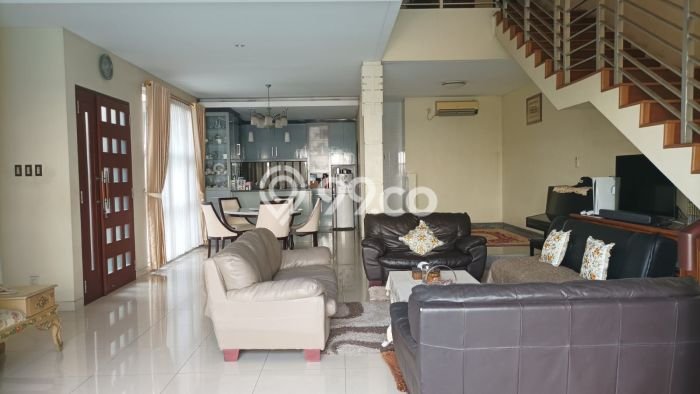 Rumah Luxury Modern Tanpa Renovasi di Jatibening Bekasi Rumah Luxury Modern Tanpa Renovasi di Jatibening Bekasi