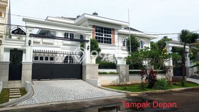 Dijual Rumah Luas Megah Dengan View Eksklusif di Cibubur, Jakarta Timur Dijual Rumah Luas Megah Dengan View Eksklusif di Cibubur, Jakarta Timur