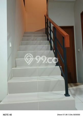 Hunian Cantik Modern Lb 100m2 di Cibubur, Bekasi Hunian Cantik Modern Lb 100m2 di Cibubur, Bekasi