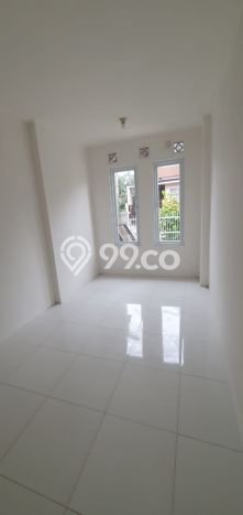 Rumah Luas Asri 4 KT Siap Huni di Sentul Bogor Rumah Luas Asri 4 KT Siap Huni di Sentul Bogor