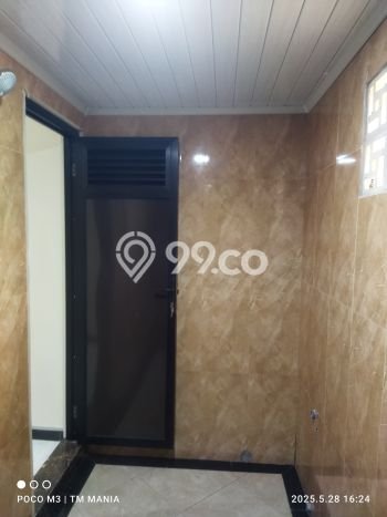 For Sale Hunian Rumah Terawat 5 Kamar di Cibubur, Jakarta Timur For Sale Hunian Rumah Terawat 5 Kamar di Cibubur, Jakarta Timur
