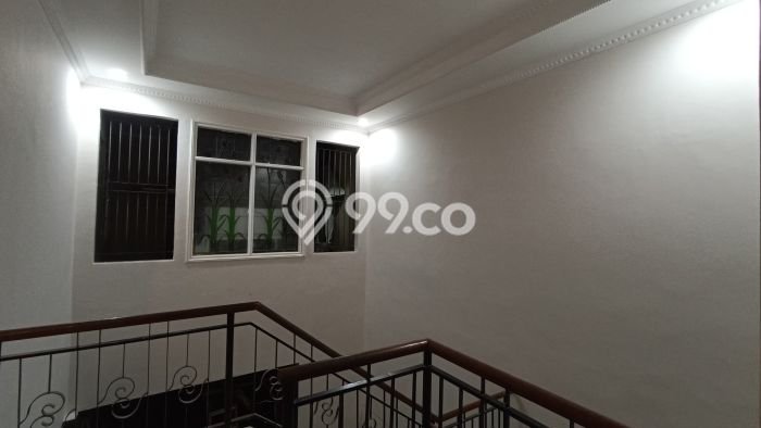 Ready to Use! Premium House LT 200m2 Desain Modern di Kota Wisata Ready to Use! Premium House LT 200m2 Desain Modern di Kota Wisata