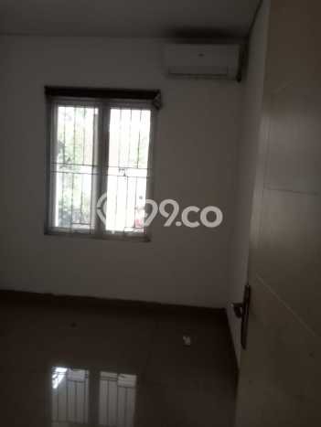 For Sale Hunian Rumah Terawat 3 Kamar di Cibubur, Jakarta Timur For Sale Hunian Rumah Terawat 3 Kamar di Cibubur, Jakarta Timur