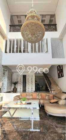 Hunian Elit LB 670m2 Siap Huni Desain Elegan di Cibubur, Bekasi Hunian Elit LB 670m2 Siap Huni Desain Elegan di Cibubur, Bekasi