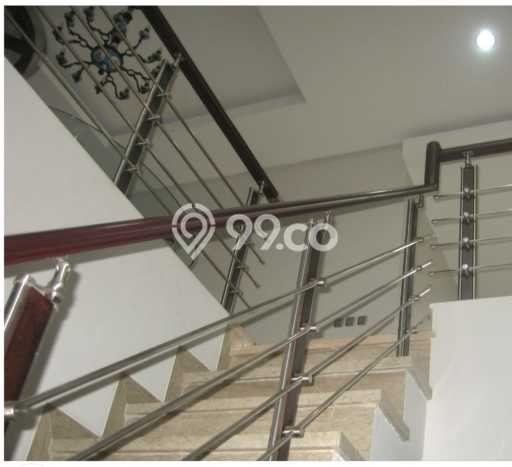 Dijual Rumah Mewah Elegan Dengan View Cantik di Cibubur, Depok Dijual Rumah Mewah Elegan Dengan View Cantik di Cibubur, Depok