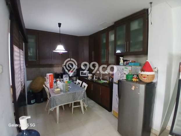 Rumah Elit Modern Tanpa Renovasi di Cibubur Jakarta Timur Rumah Elit Modern Tanpa Renovasi di Cibubur Jakarta Timur