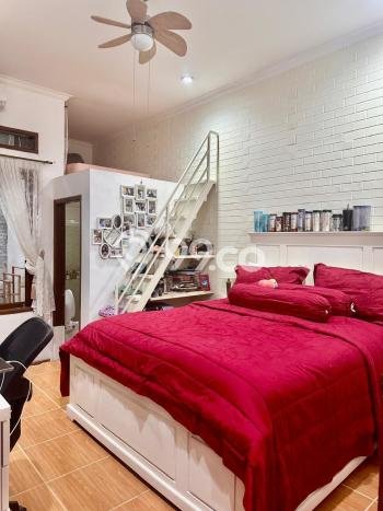 Rumah Elit Modern Tanpa Renovasi di Cibubur Depok Rumah Elit Modern Tanpa Renovasi di Cibubur Depok
