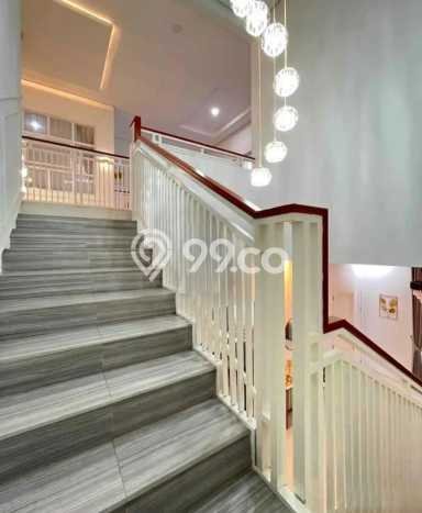 Jual Rumah Luas Elegan Dengan View Cantik di Kota Wisata, Bogor Jual Rumah Luas Elegan Dengan View Cantik di Kota Wisata, Bogor