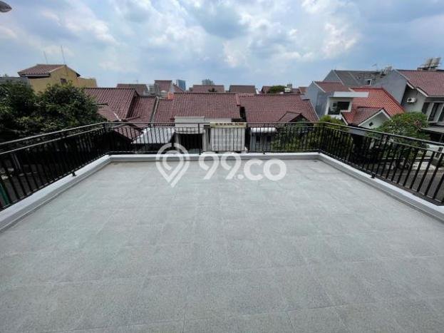 For Sale! Luxury House LT 200m2 Desain Elegan di Cibubur For Sale! Luxury House LT 200m2 Desain Elegan di Cibubur