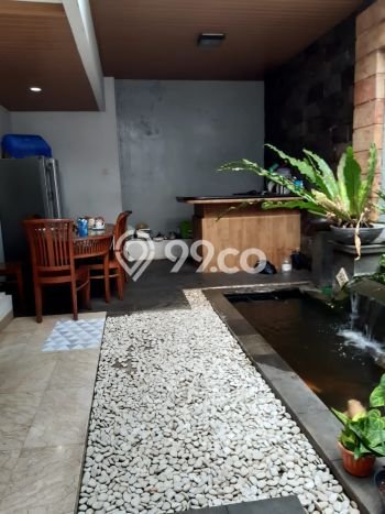 Hunian Mewah Siap Huni LT 170m2 di Ciracas, Jakarta Timur Hunian Mewah Siap Huni LT 170m2 di Ciracas, Jakarta Timur