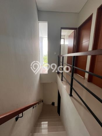 Jual Rumah Strategis Bagus Punya 2 KT di Cibubur Bekasi SHM Jual Rumah Strategis Bagus Punya 2 KT di Cibubur Bekasi SHM