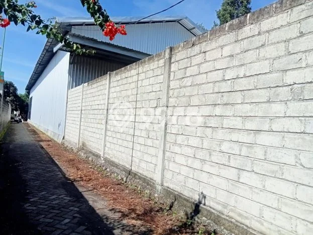 Unit Gudang Dijual di Ngantru Tulungagung Luas Tanah 1172m2, Luas Bangunan 630m2 Unit Gudang Dijual di Ngantru Tulungagung Luas Tanah 1172m2, Luas Bangunan 630m2