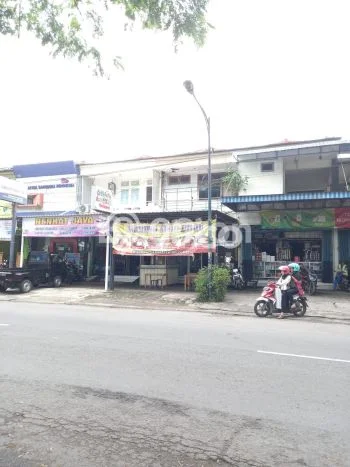 Ruko paling strategis disewakan di Kauman Tulungagung Ruko paling strategis disewakan di Kauman Tulungagung