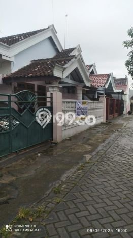 Rumah Strategis Minimalis Lb 168m2 di Kedungwaru, Tulungagung Rumah Strategis Minimalis Lb 168m2 di Kedungwaru, Tulungagung