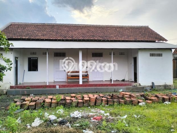 Ruko disewakan di Kedungwaru Tulungagung dengan luas bangunan 278m2 Ruko disewakan di Kedungwaru Tulungagung dengan luas bangunan 278m2