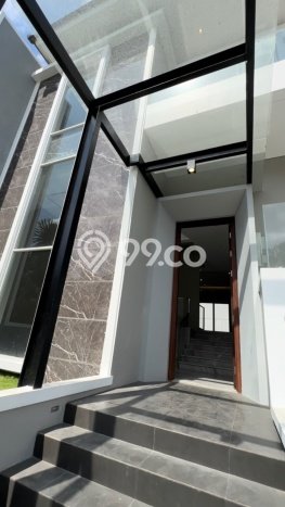 Dijual Hunian Mewah dengan Fasilitas Sekitar Komplit di Lakarsantri, Surabaya Dijual Hunian Mewah dengan Fasilitas Sekitar Komplit di Lakarsantri, Surabaya