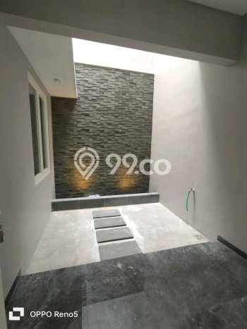 Dijual Rumah Mewah Megah Dengan View Cantik di Manyar, Surabaya Dijual Rumah Mewah Megah Dengan View Cantik di Manyar, Surabaya