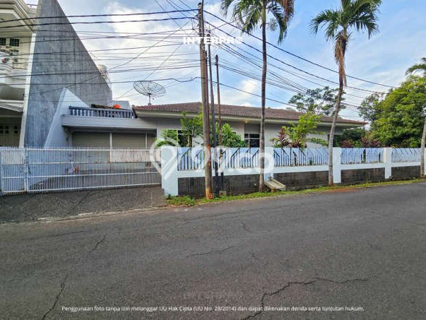 Rumah Luxury Modern Tanpa Renovasi di Puri Indah Jakarta Barat Rumah Luxury Modern Tanpa Renovasi di Puri Indah Jakarta Barat