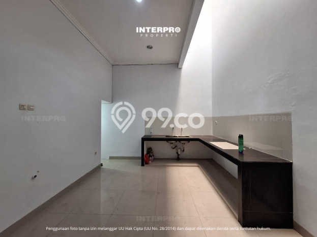 Dijual Rumah Luas Elegan Dengan View Eksklusif di Duri Kepa, Jakarta Barat Dijual Rumah Luas Elegan Dengan View Eksklusif di Duri Kepa, Jakarta Barat
