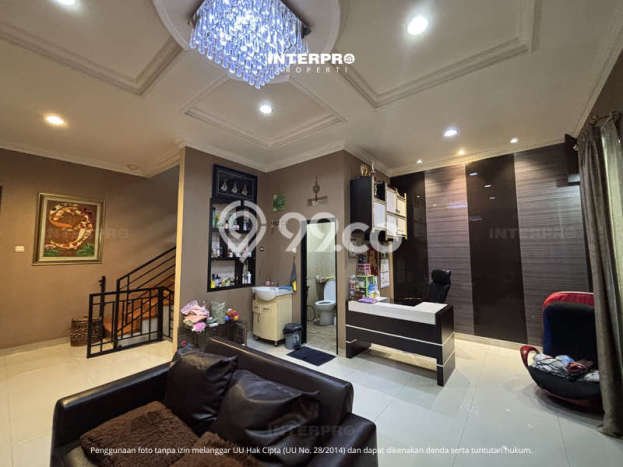 Hunian Mewah LB 231m2 Siap Huni Desain Elegan di Tomang, Jakarta Barat Hunian Mewah LB 231m2 Siap Huni Desain Elegan di Tomang, Jakarta Barat