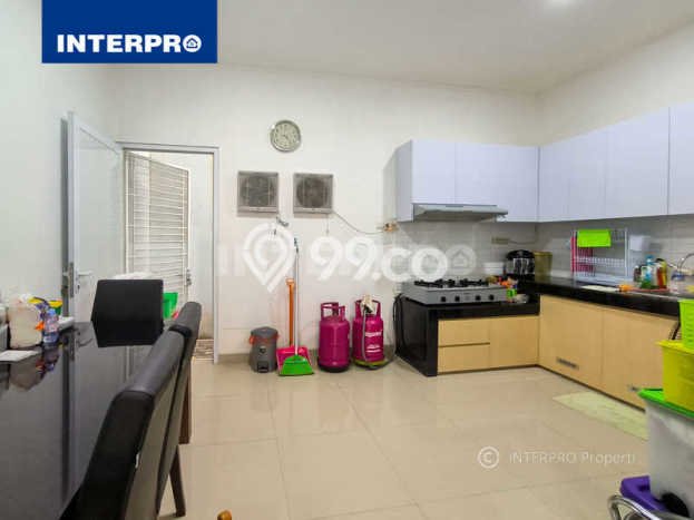 Rumah Modern 4 KT di Taman Ratu Jakarta Barat Full Furnished Rumah Modern 4 KT di Taman Ratu Jakarta Barat Full Furnished