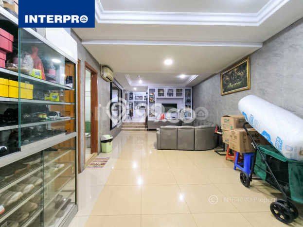 Ready to Use! Luxury House LT 169m2 Desain Modern di Duri Kepa Ready to Use! Luxury House LT 169m2 Desain Modern di Duri Kepa