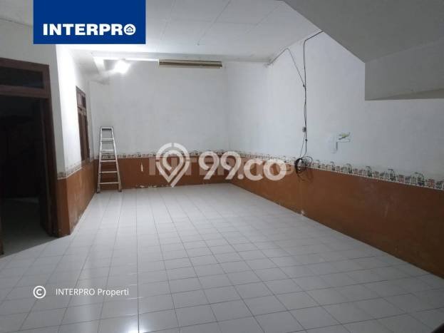 Dijual Rumah 2 Lantai Taman Ratu Lt 160m2 SHM Dijual Rumah 2 Lantai Taman Ratu Lt 160m2 SHM