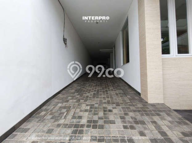 Ready to Use! Luxury House LT 150m2 Desain Elegan di Green Ville Ready to Use! Luxury House LT 150m2 Desain Elegan di Green Ville