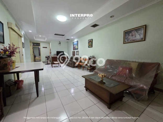 Rumah Elit Modern Tanpa Renovasi di Puri Indah Jakarta Barat Rumah Elit Modern Tanpa Renovasi di Puri Indah Jakarta Barat
