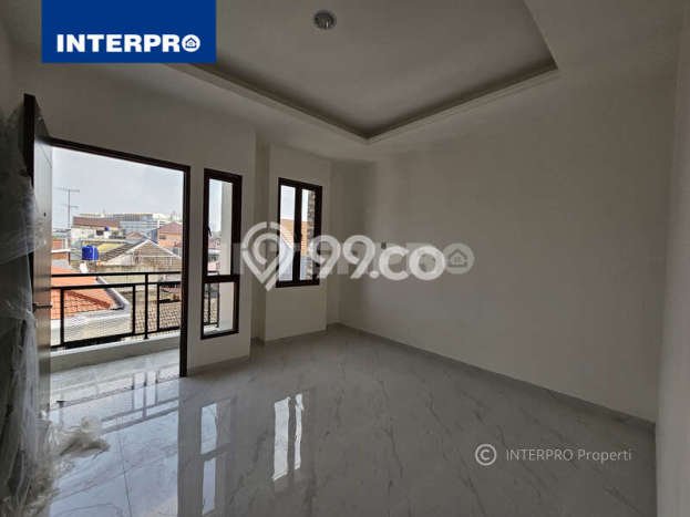 Rumah di Tomang, Jakarta Barat, LT 60m² Bangunan 160m² Rumah di Tomang, Jakarta Barat, LT 60m² Bangunan 160m²