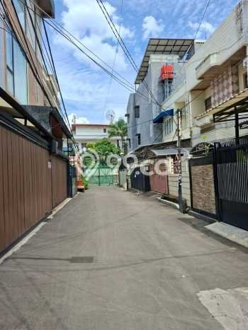 Dijual Rumah Luas Megah Dengan View Cantik di Taman Ratu, Jakarta Barat Dijual Rumah Luas Megah Dengan View Cantik di Taman Ratu, Jakarta Barat