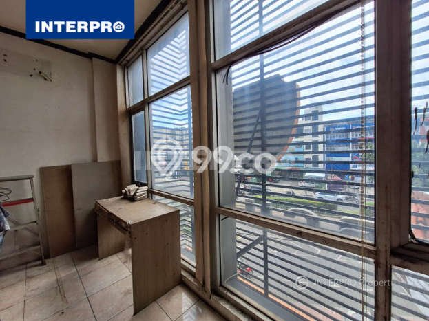 Ruko Dijual di Prime Area Jakarta Barat Luas 208m2 Ruko Dijual di Prime Area Jakarta Barat Luas 208m2