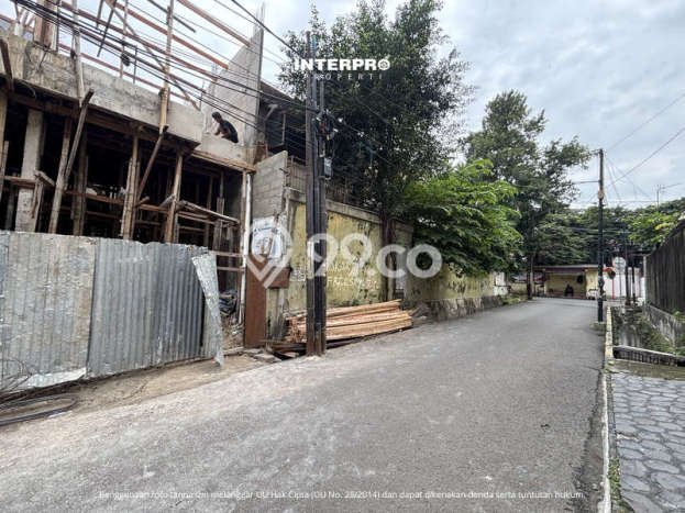 Jual Rumah Luas Elegan Dengan View Eksklusif di Tomang, Jakarta Barat Jual Rumah Luas Elegan Dengan View Eksklusif di Tomang, Jakarta Barat