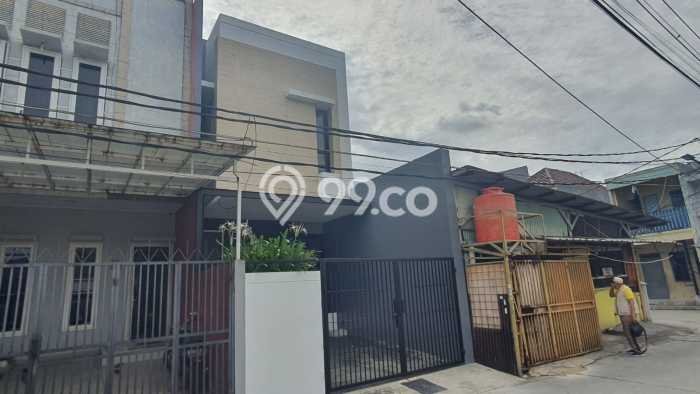 For Sale Hunian Rumah Terawat 4 KT di Taman Ratu, Jakarta Barat For Sale Hunian Rumah Terawat 4 KT di Taman Ratu, Jakarta Barat