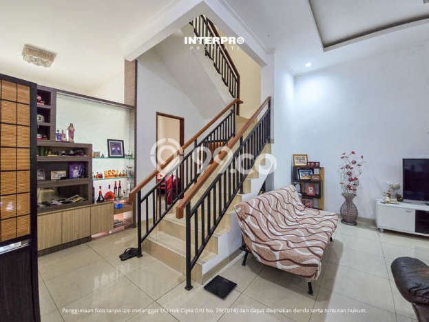 Rumah Luxury Modern Siap Huni di Intercon Jakarta Barat Rumah Luxury Modern Siap Huni di Intercon Jakarta Barat