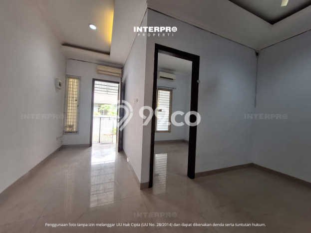 Dijual Rumah Luas Elegan Dengan View Eksklusif di Duri Kepa, Jakarta Barat Dijual Rumah Luas Elegan Dengan View Eksklusif di Duri Kepa, Jakarta Barat
