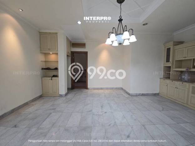 Rumah Luxury Modern Tanpa Renovasi di Puri Indah Jakarta Barat Rumah Luxury Modern Tanpa Renovasi di Puri Indah Jakarta Barat