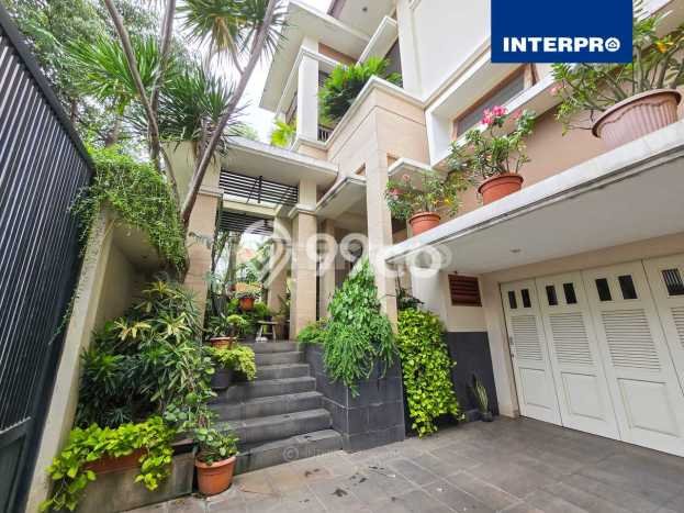 Best Deal Hunian Mewah Ideal dan Luas di Kebon Jeruk, Jakarta Barat Best Deal Hunian Mewah Ideal dan Luas di Kebon Jeruk, Jakarta Barat