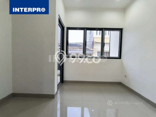 Jual Rumah Modern 3 KT di Tanjung Duren, Jakarta Barat Jual Rumah Modern 3 KT di Tanjung Duren, Jakarta Barat