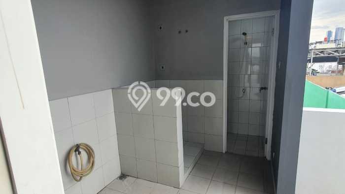 For Sale Hunian Rumah Terawat 4 KT di Taman Ratu, Jakarta Barat For Sale Hunian Rumah Terawat 4 KT di Taman Ratu, Jakarta Barat