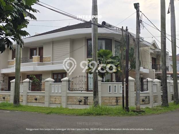 Rumah Luxury Modern Tanpa Renovasi di Puri Indah Jakarta Barat Rumah Luxury Modern Tanpa Renovasi di Puri Indah Jakarta Barat