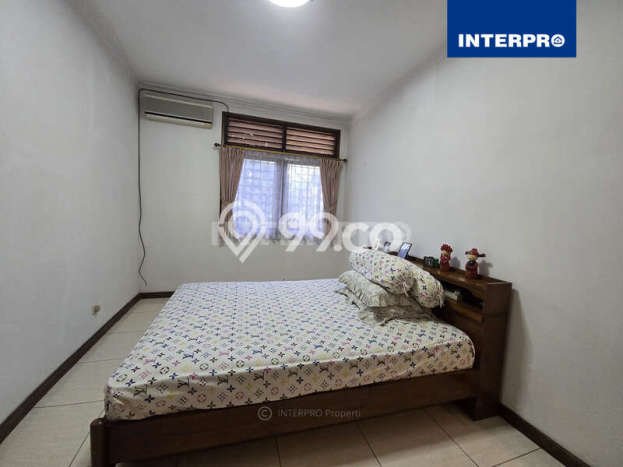 For Sale! Premium House LT 217m2 Desain Modern di Meruya For Sale! Premium House LT 217m2 Desain Modern di Meruya