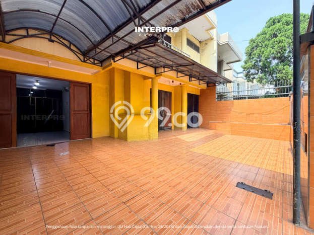 For Sale! Premium House LT 200m2 Desain Elegan di Daan Mogot For Sale! Premium House LT 200m2 Desain Elegan di Daan Mogot