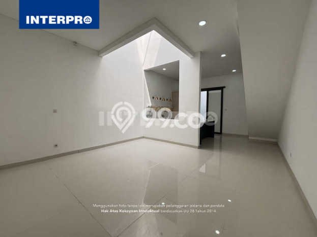 Dijual Rumah Luas Elegan Dengan View Cantik di Metland Puri, Jakarta Barat Dijual Rumah Luas Elegan Dengan View Cantik di Metland Puri, Jakarta Barat