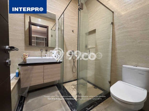 Rumah Elit Modern Tanpa Renovasi di Green Lake City Jakarta Barat Rumah Elit Modern Tanpa Renovasi di Green Lake City Jakarta Barat