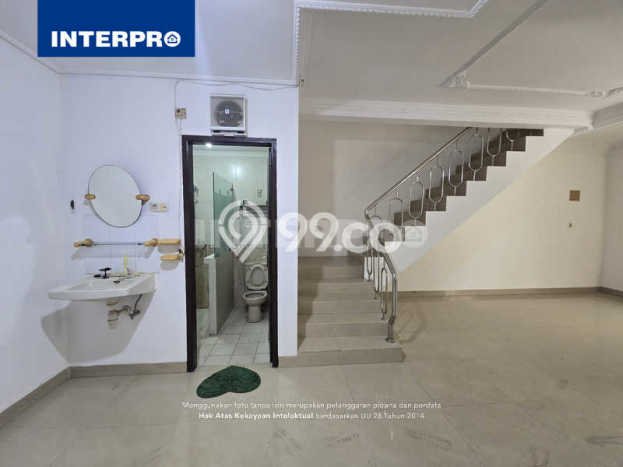 Ready to Use! Luxury House LT 120m2 Desain Modern di Green Ville Ready to Use! Luxury House LT 120m2 Desain Modern di Green Ville