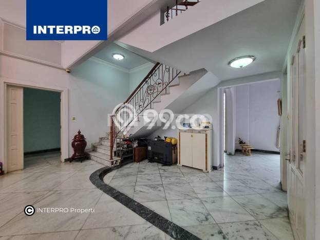 Ready to Use! Premium House LT 600m2 Desain Elegan di Puri Indah Ready to Use! Premium House LT 600m2 Desain Elegan di Puri Indah