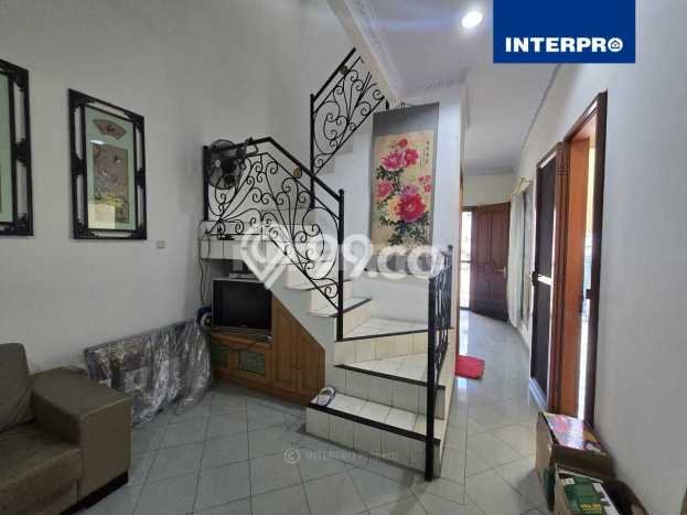 For Sale! Luxury House LT 134m2 Desain Elegan di Jelambar For Sale! Luxury House LT 134m2 Desain Elegan di Jelambar